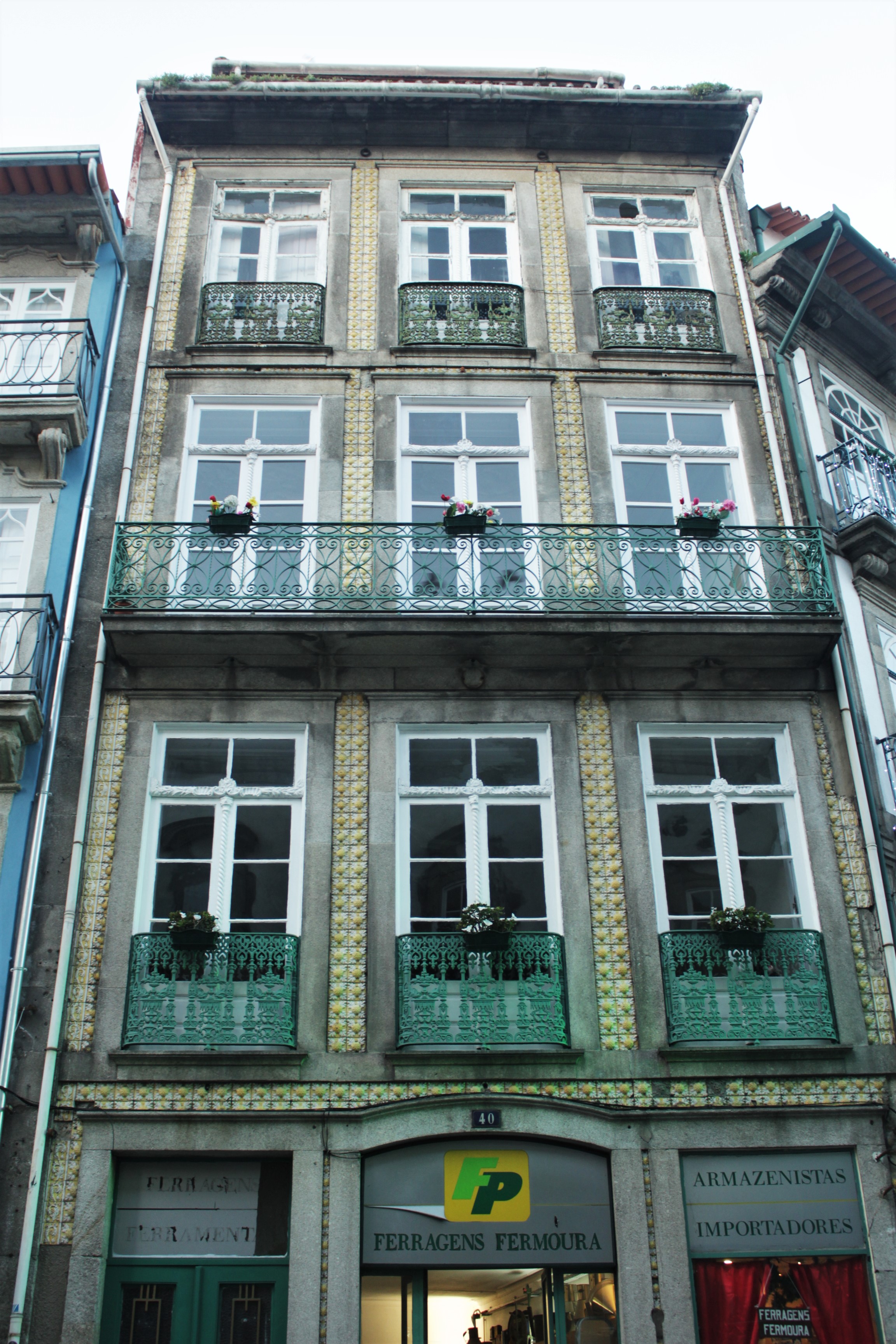 Oporto Fachada 02
